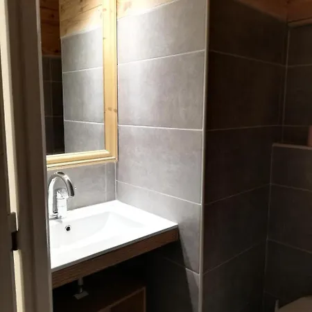 Jetay - Avec Mezzanine Pour 7 Personnes Aux Menuires Mae-4454